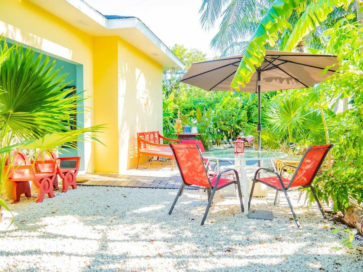 ווסט ביי Iron Shore Guest House